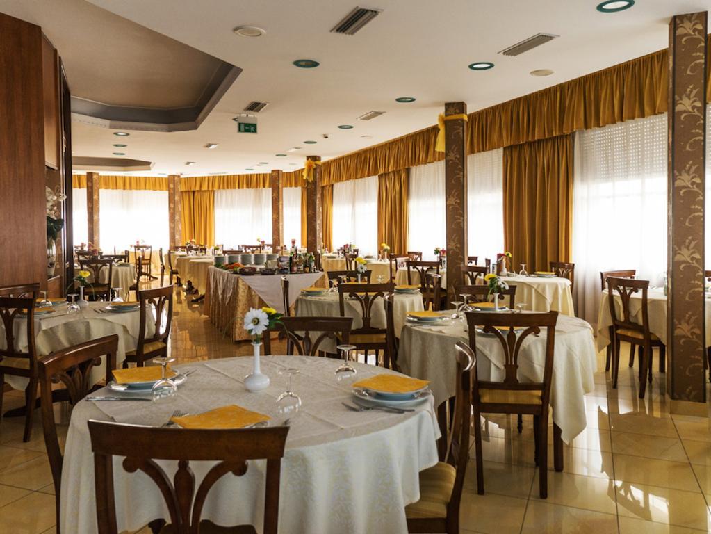 Hotel Fabius Bellaria-Igea Marina Zewnętrze zdjęcie